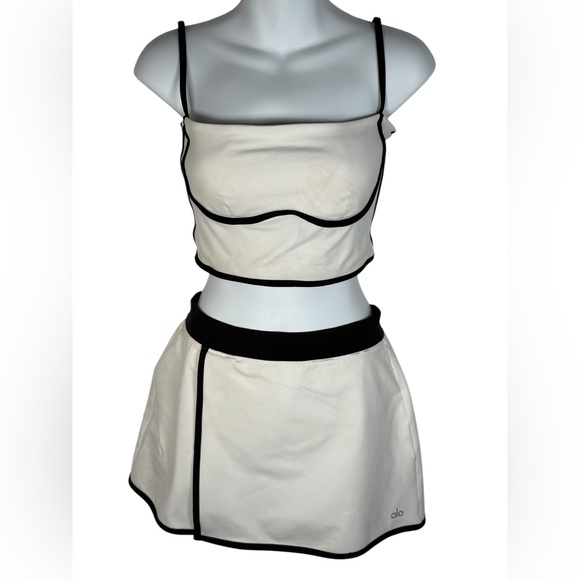 ALO YOGA Airbrush Streamlined SET Skirt And Bra Tank Top Medium Skirt Small 🖤🤍 - Picture 4 of 16